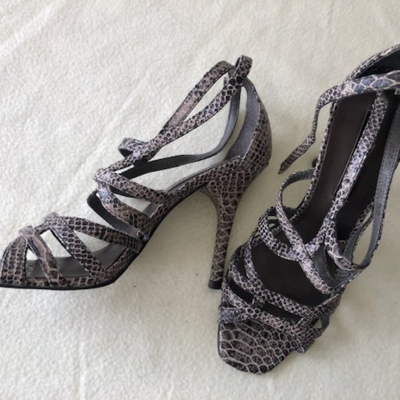 BCBG MaxAzria Sandal Heel - Picture 2 of 4